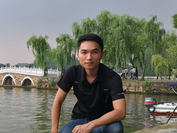 甘作绿叶护红花记陈文强老师